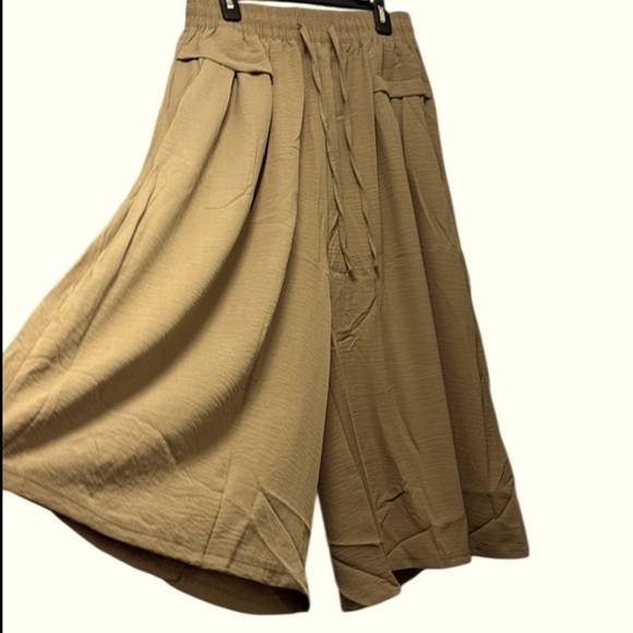 Brown Wide-Leg Pallazo Culottes capris with Elastic waist - Picture 14 of 14